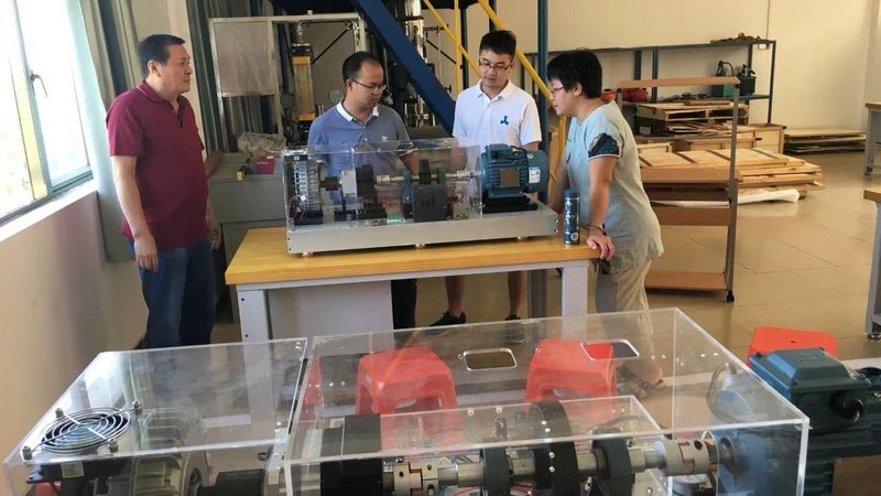 控制柜代理加盟扶持政策：揭秘行业扶持背后的机遇与挑战